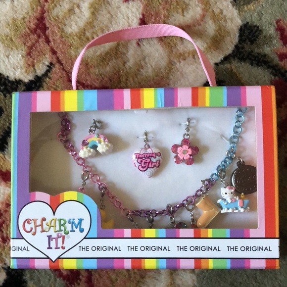 Looking for Amy!!! NIB superb quality necklace with detailed charms & name Amy - Picture 1 of 9